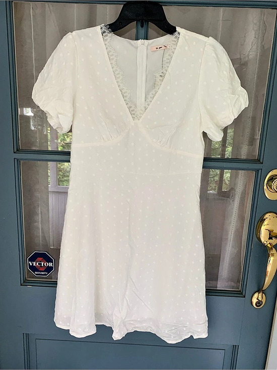 Francesca's Collections Dresses & Skirts - Francesca’s Harvest Moon White Midi Dress Size Medium NWT
